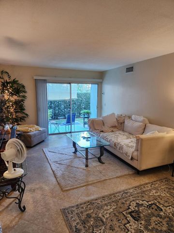 148 Yacht Club Drive 10, North Palm Beach, FL 33408