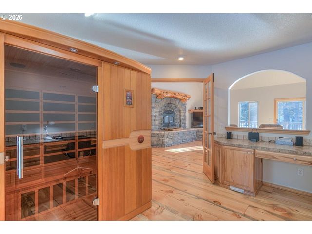 17879 KODIAK Ln, Bend, OR 97707