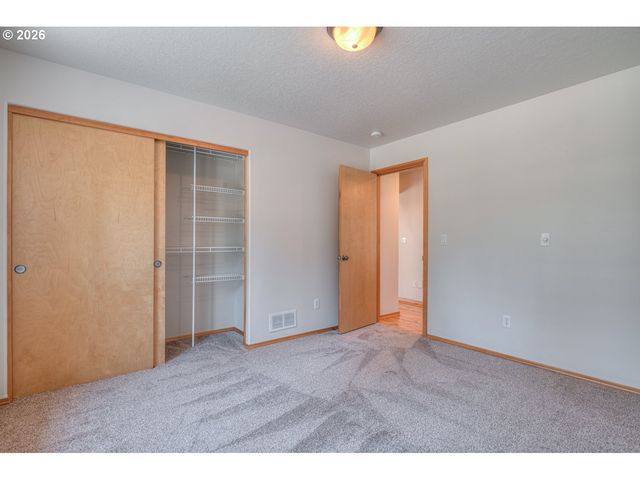 17879 KODIAK Ln, Bend, OR 97707