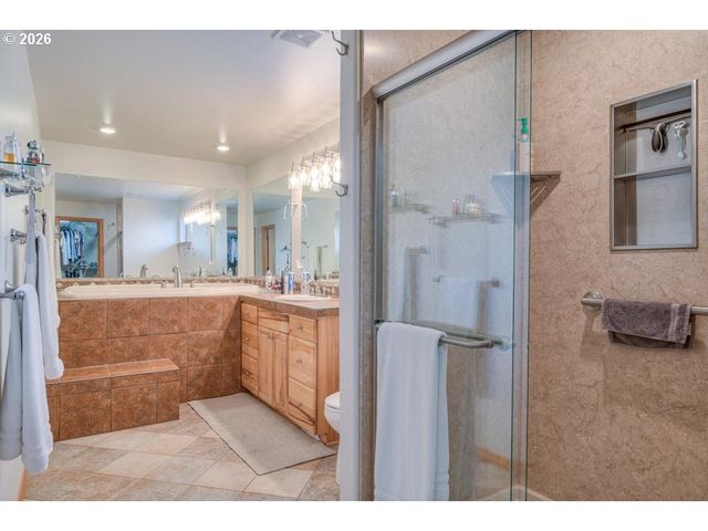 17879 KODIAK Ln, Bend, OR 97707