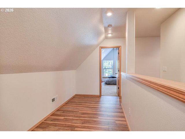 17879 KODIAK Ln, Bend, OR 97707