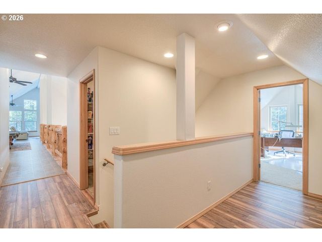 17879 KODIAK Ln, Bend, OR 97707