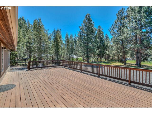 17879 KODIAK Ln, Bend, OR 97707