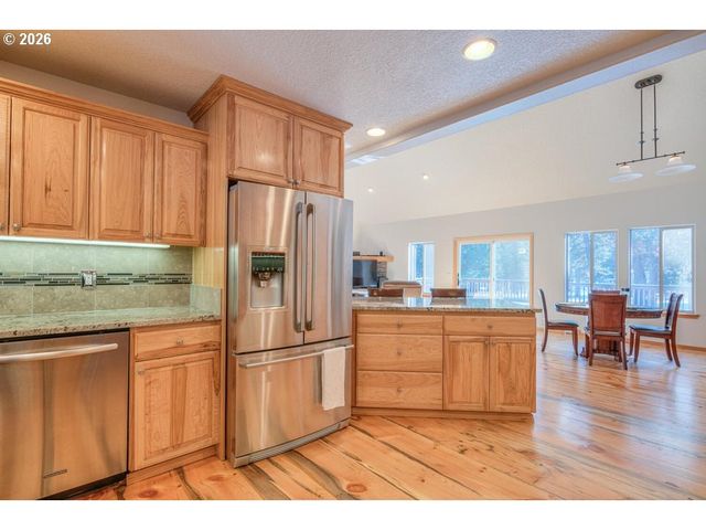 17879 KODIAK Ln, Bend, OR 97707