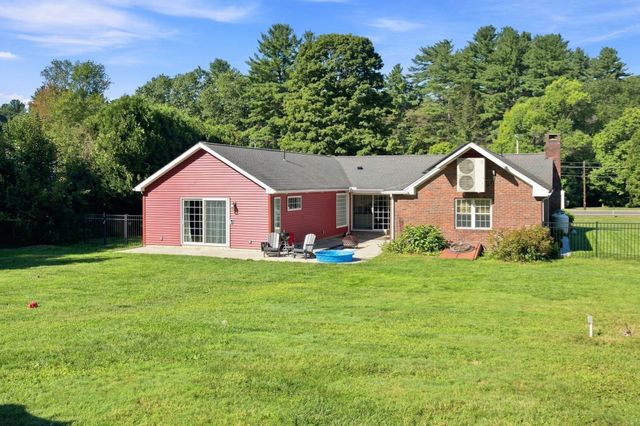 146 Huntington Rd, Russell, MA 01071