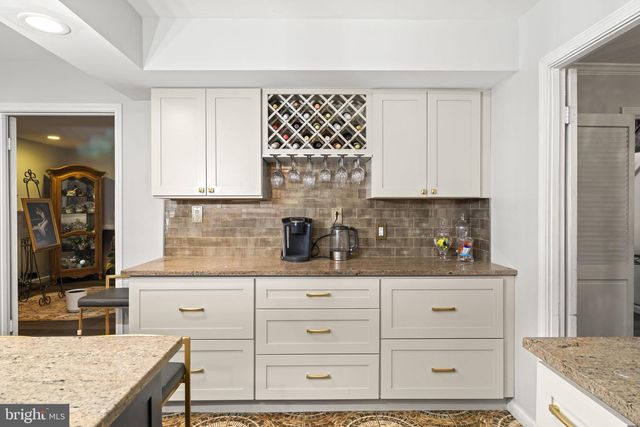 43 TIFFANY LN, Willingborough, NJ 08046