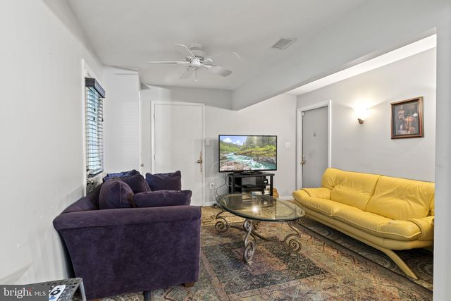 43 TIFFANY LN, Willingborough, NJ 08046