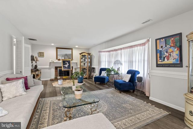43 TIFFANY LN, Willingborough, NJ 08046