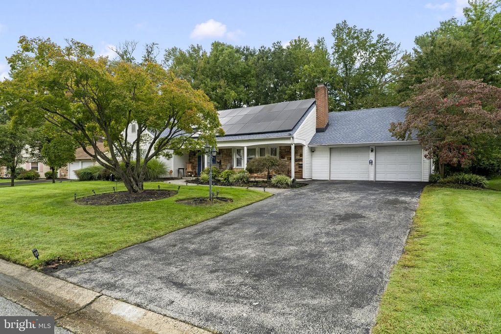 43 TIFFANY LN, Willingborough, NJ 08046