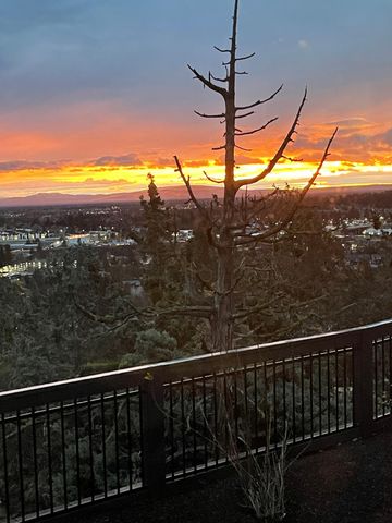 3038 NW Butte View Drive, Bend, OR 97703