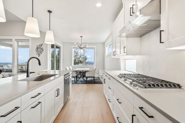 3038 NW Butte View Drive, Bend, OR 97703