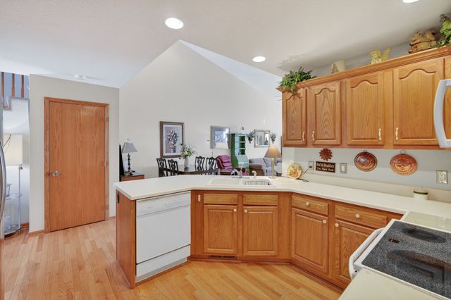 4236 154th Street, Urbandale, IA 50323