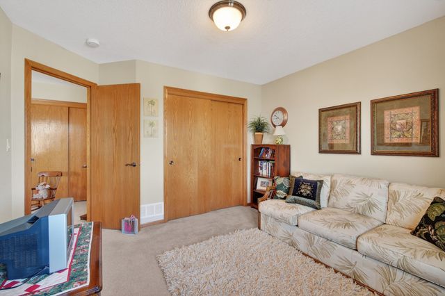 4236 154th Street, Urbandale, IA 50323