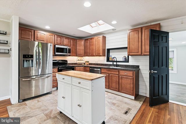 607 MARSHALL RD, Glen Burnie, MD 21061