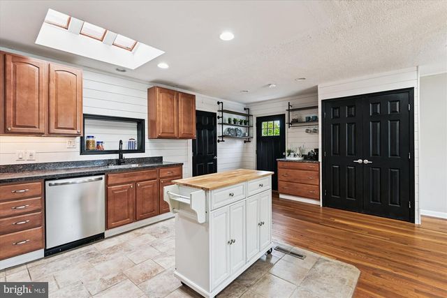 607 MARSHALL RD, Glen Burnie, MD 21061