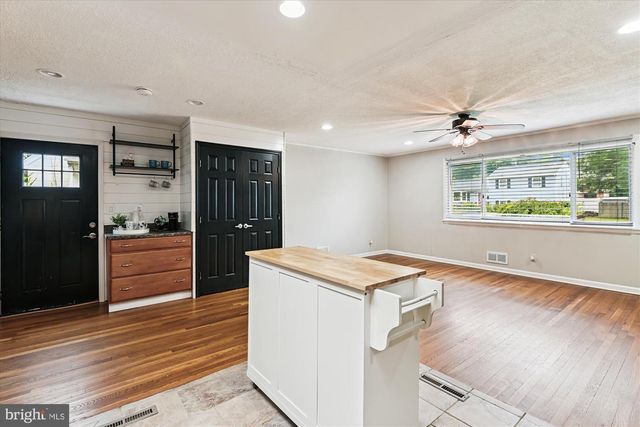 607 MARSHALL RD, Glen Burnie, MD 21061