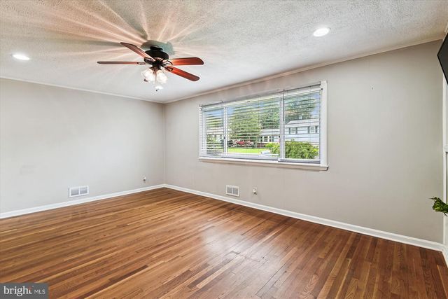 607 MARSHALL RD, Glen Burnie, MD 21061