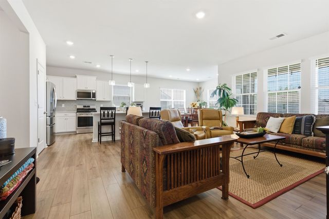 2022 Brechin Road, Spartanburg, SC 29303