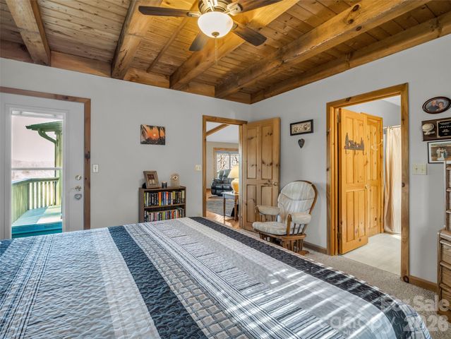 258 Deer Run, Hendersonville, NC 28739