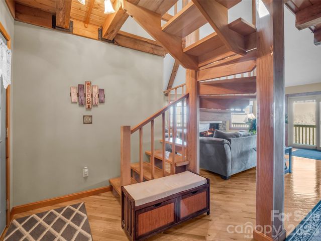 258 Deer Run, Hendersonville, NC 28739