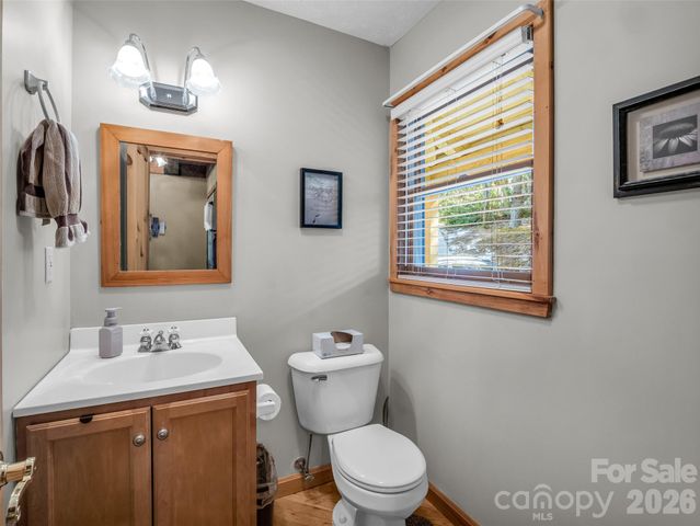 258 Deer Run, Hendersonville, NC 28739