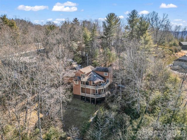 258 Deer Run, Hendersonville, NC 28739