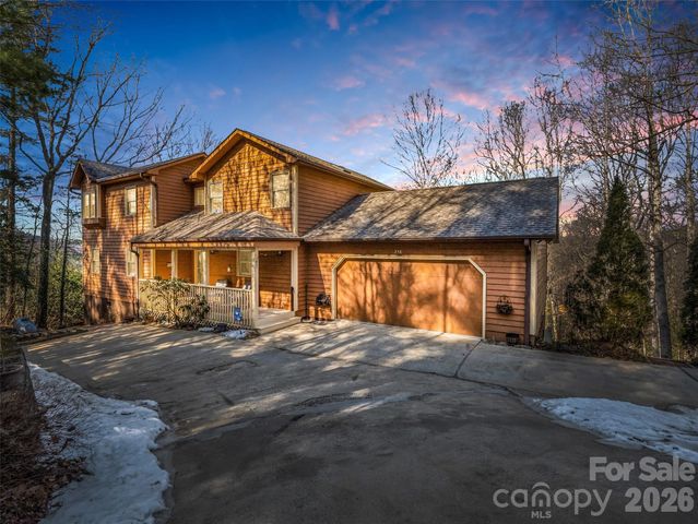 258 Deer Run, Hendersonville, NC 28739