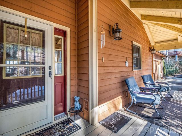 258 Deer Run, Hendersonville, NC 28739