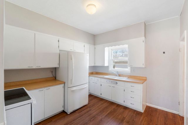 623 W 6th Street, Cedar Falls, IA 50613