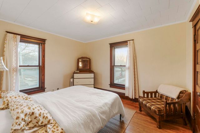 623 W 6th Street, Cedar Falls, IA 50613