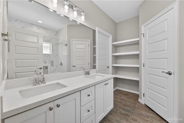425 Serg Loop, Alamo, TX 78516