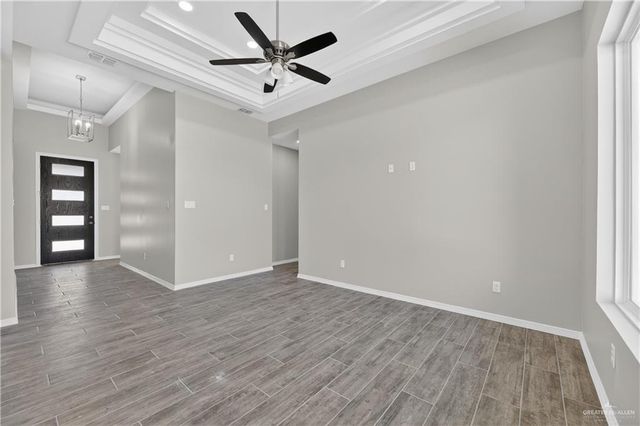 425 Serg Loop, Alamo, TX 78516