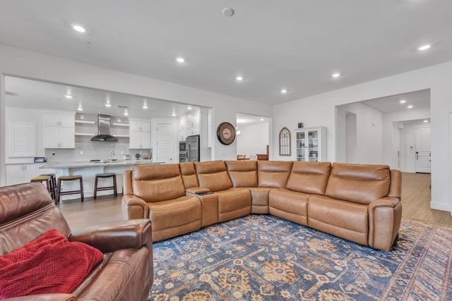 4336 Hummingbird Cir, Folsom, CA 95630