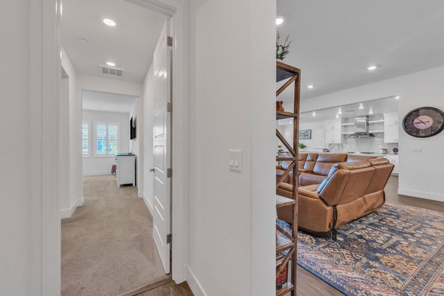 4336 Hummingbird Cir, Folsom, CA 95630