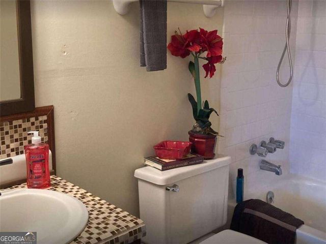 2510 Hidden Cove Court, Gainesville, GA 30501