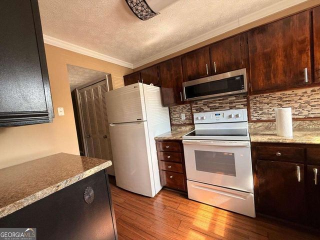 2510 Hidden Cove Court, Gainesville, GA 30501