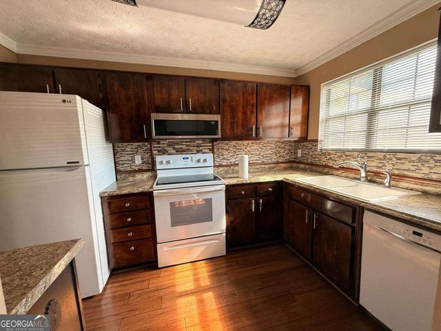 2510 Hidden Cove Court, Gainesville, GA 30501