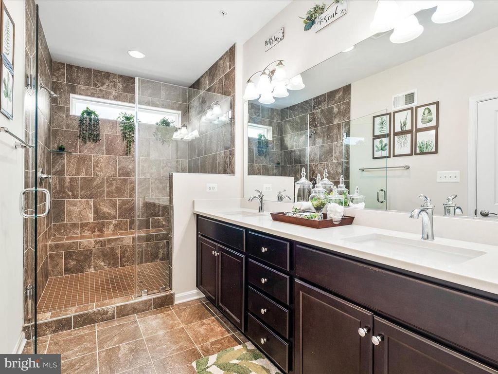 Image 36 of property listing at 822 LINDLEY RD, Frederick, MD 21701