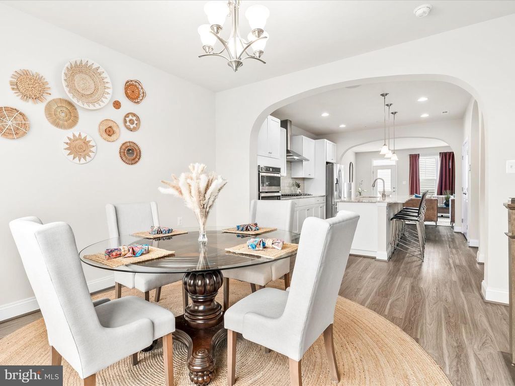 Image 4 of property listing at 822 LINDLEY RD, Frederick, MD 21701