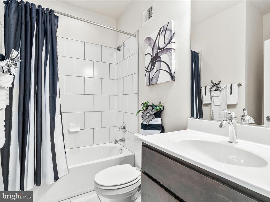 Image 40 of property listing at 822 LINDLEY RD, Frederick, MD 21701