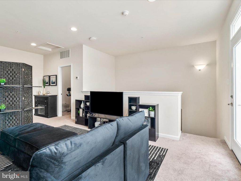 Image 42 of property listing at 822 LINDLEY RD, Frederick, MD 21701