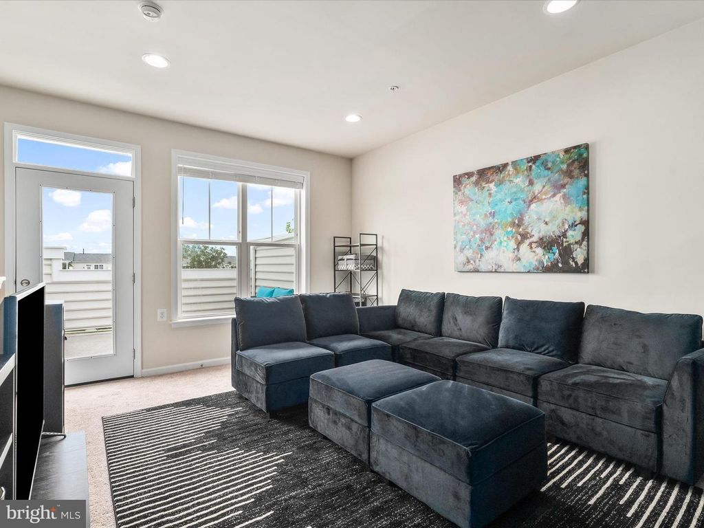 Image 43 of property listing at 822 LINDLEY RD, Frederick, MD 21701