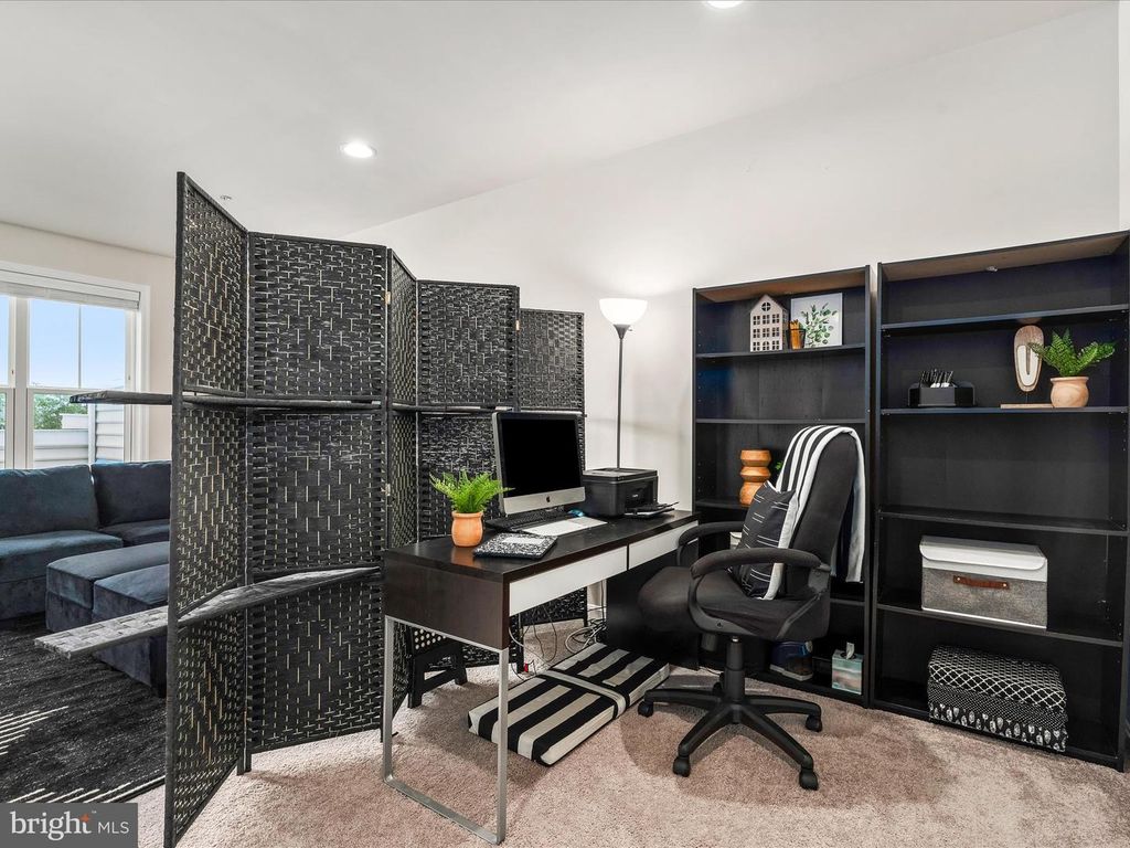 Image 44 of property listing at 822 LINDLEY RD, Frederick, MD 21701