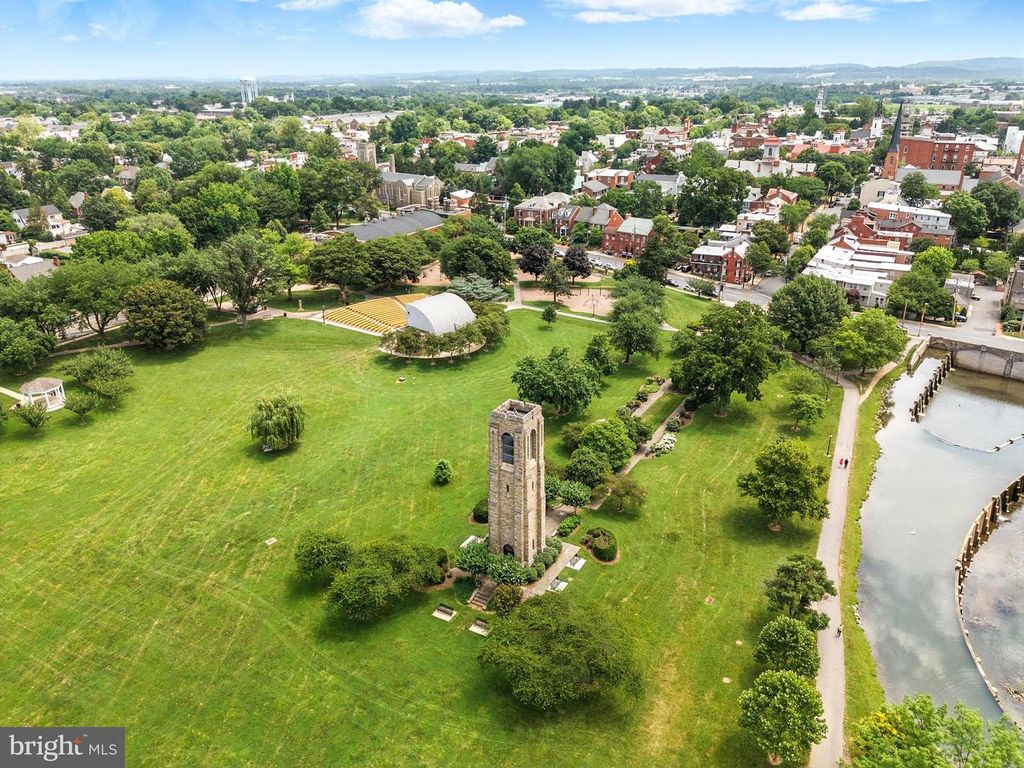 Image 58 of property listing at 822 LINDLEY RD, Frederick, MD 21701