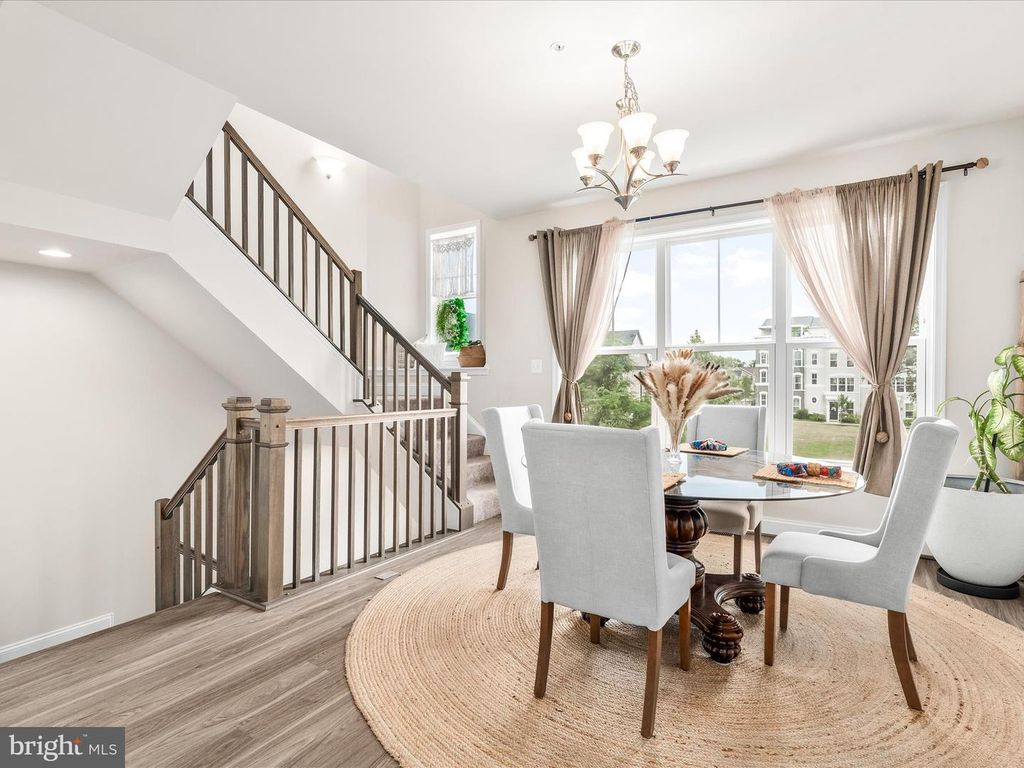 Image 6 of property listing at 822 LINDLEY RD, Frederick, MD 21701