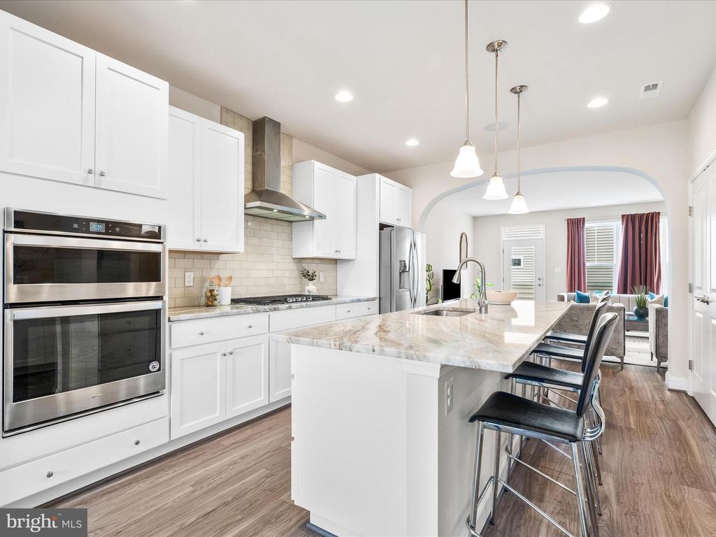 Image 7 of property listing at 822 LINDLEY RD, Frederick, MD 21701