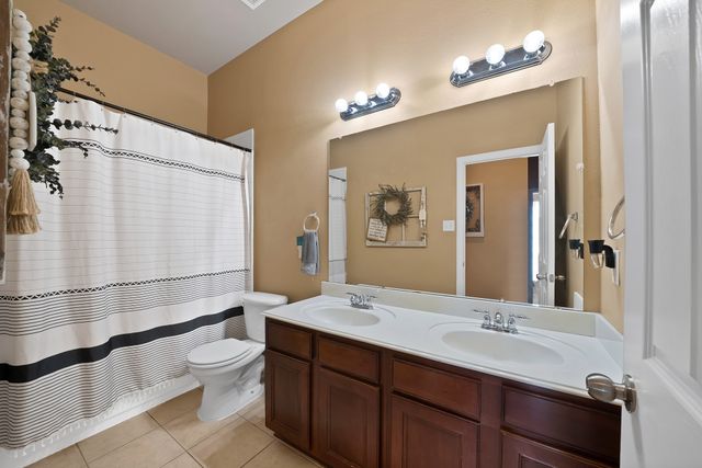 917 White Porch Avenue, Forney, TX 75126