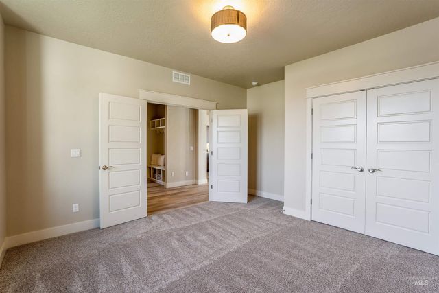 1063 W Troy Place, Kuna, ID 83634