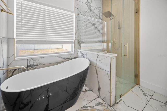 11915 CITRUS LEAF DRIVE, Gibsonton, FL 33534