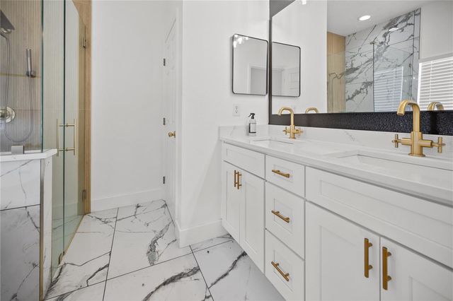 11915 CITRUS LEAF DRIVE, Gibsonton, FL 33534